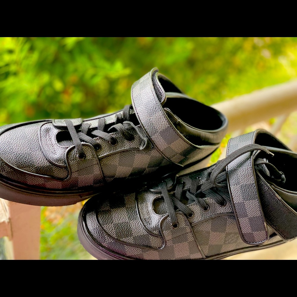 Louis vuttion sneakers